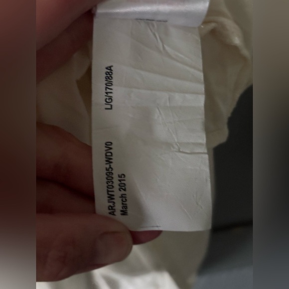 Roxy | Off-White | Embroidered | Keyhole Button | Geo Print | Flowy Top | L - Picture 8 of 14